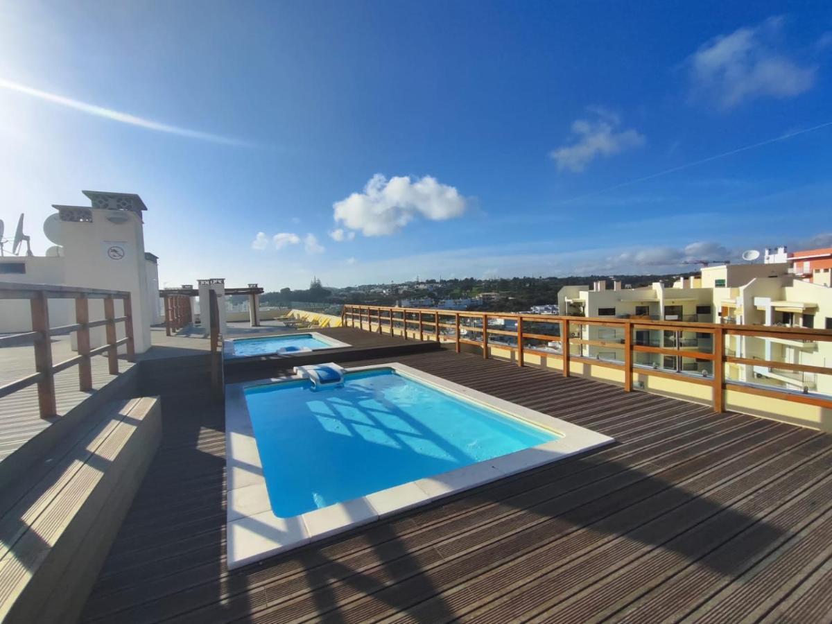 Armacao De Pera Ocean Terrace With Pool By Homing Apartman Kültér fotó
