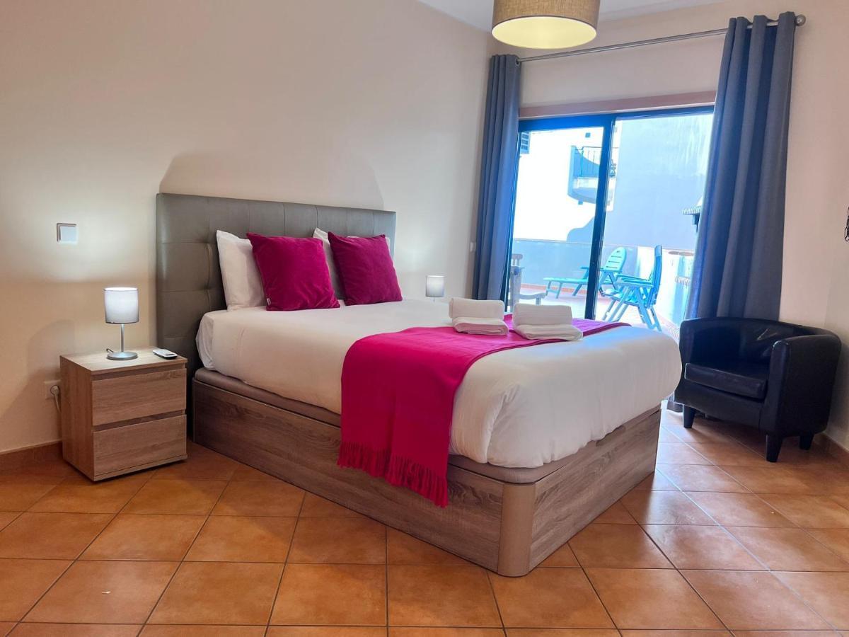 Armacao De Pera Ocean Terrace With Pool By Homing Apartman Kültér fotó